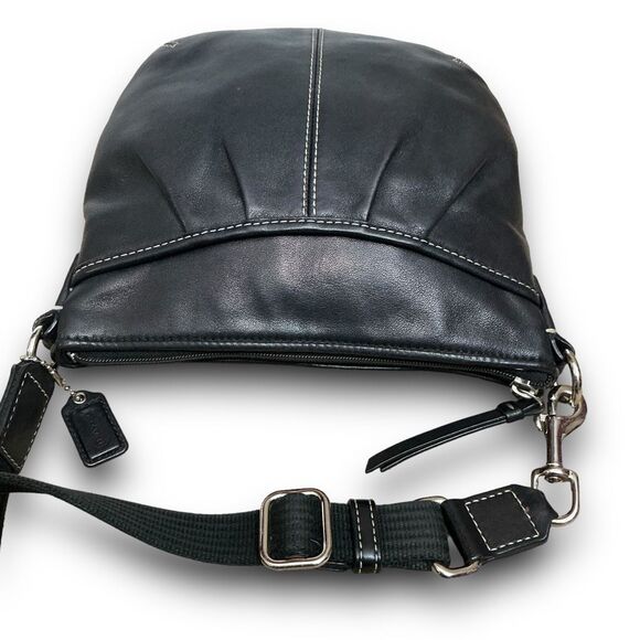 Vintage Y2K Coach Black Leather Crossbody Bag w/ Adjustable Strap - Picture 10 of 10